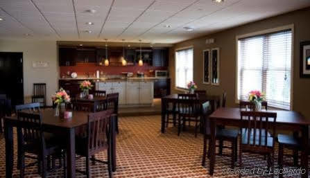 Hotel At Mountainview 3*
